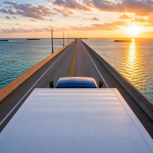 DST-Truck-Trailer-Rentals-top-of-truck-bridge